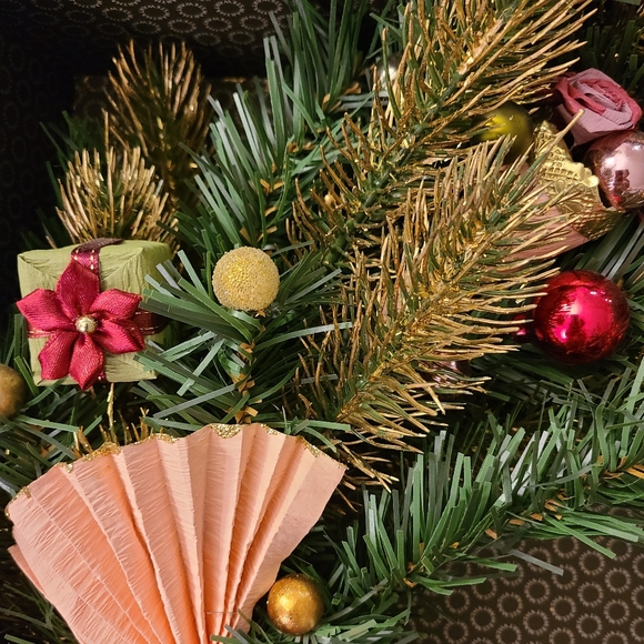 Wreath Martha Stewart Lustous Finery Collection 38"round x 4" thick - Picture 4 of 8